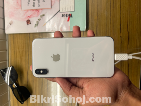 iPhone X